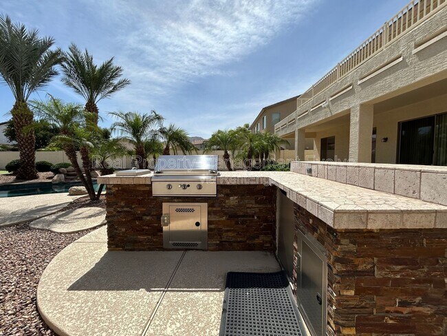 Building Photo - 9707 S 45th Ave