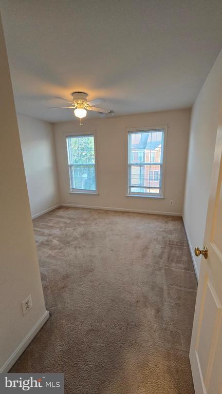 Building Photo - 7007 Courtyard Way