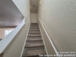 Building Photo - 102 Kenrock Ridge