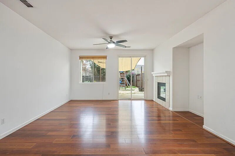 Building Photo - 4530 Bollenbacher Ave