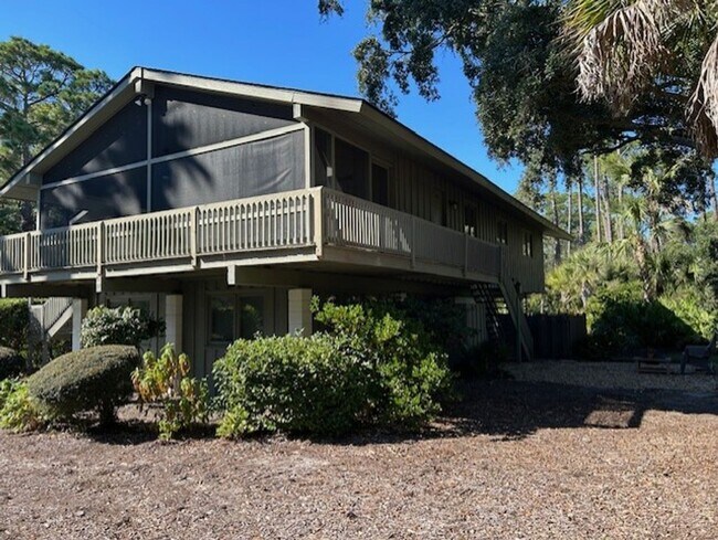 Building Photo - FREE MONTH OF DECEMBER 2025 Beach, 2nd row