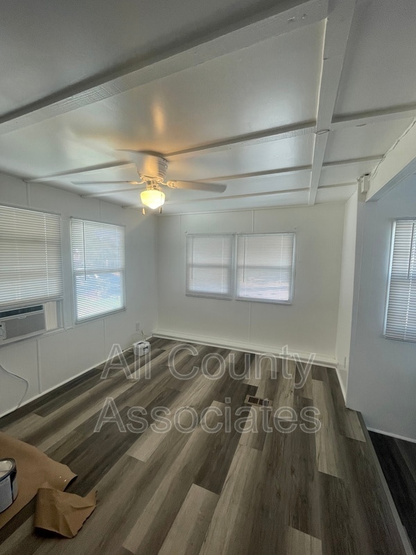 Building Photo - 2132 Kepner Dr