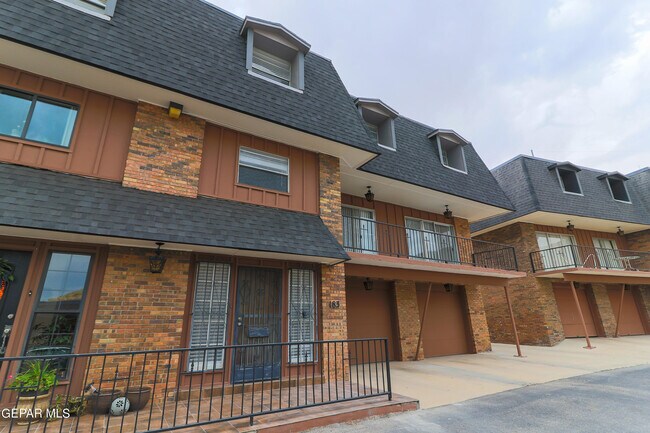 Building Photo - 4800 N Stanton St