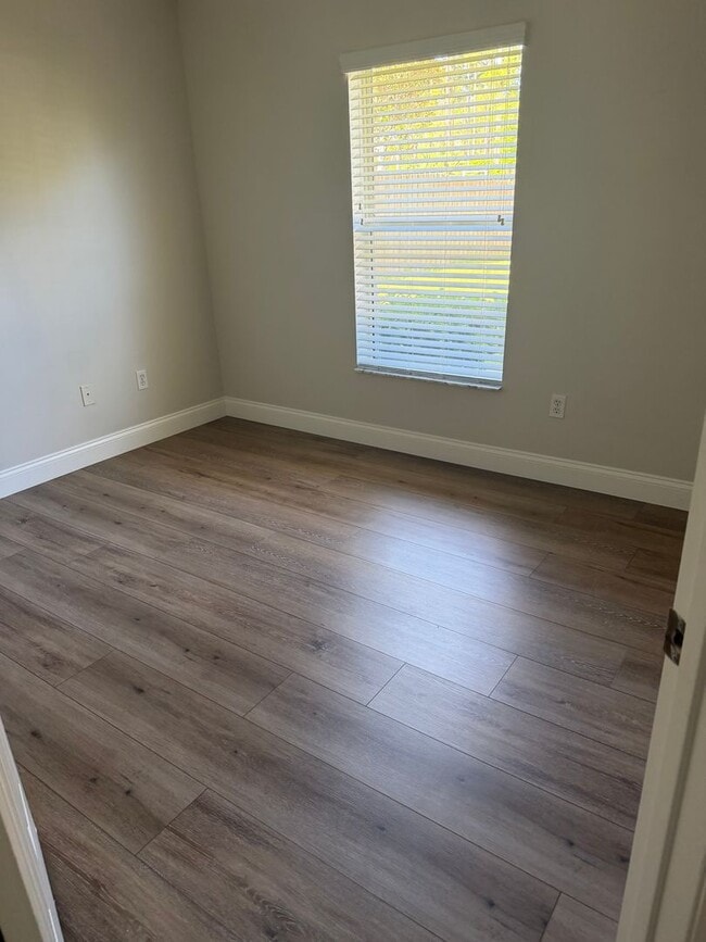 Building Photo - Palm Coast R-Section 3 bedroom 2 bath