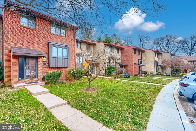 Building Photo - 414 Five Farms Ln