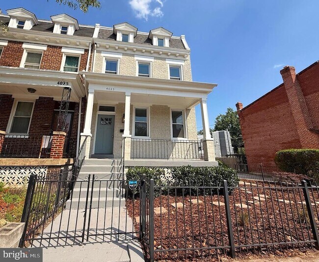 Building Photo - 4023 New Hampshire Ave NW