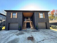 Building Photo - 6918 Northside Dr