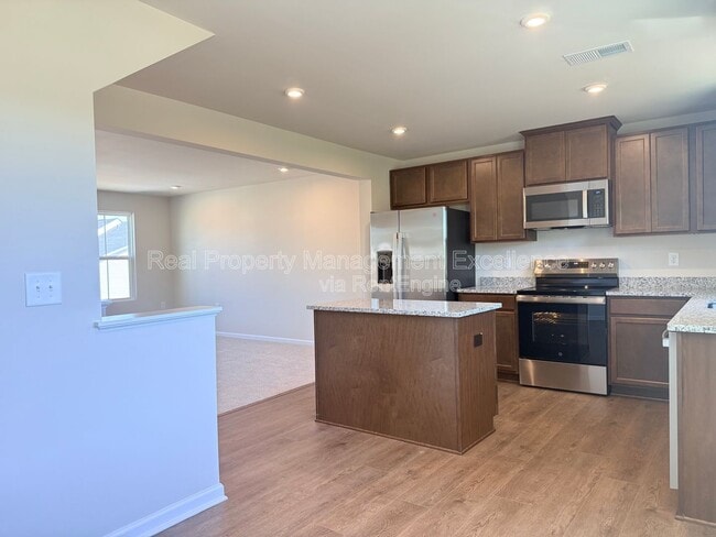 Building Photo - 372 Grand Silo Rd