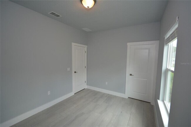 Building Photo - 28 Slumberland Path
