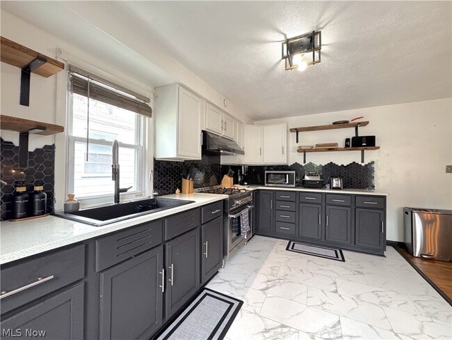 Building Photo - 9309 Garfield Blvd