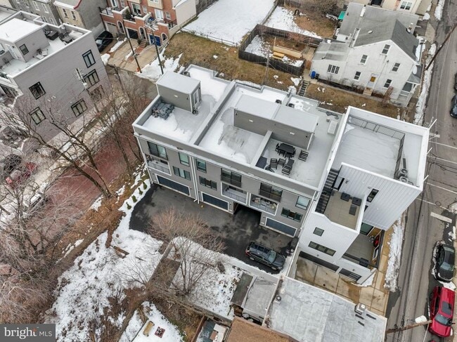 Building Photo - 311 Delmar St
