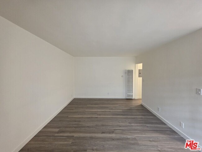 Building Photo - 1433 Brockton Ave