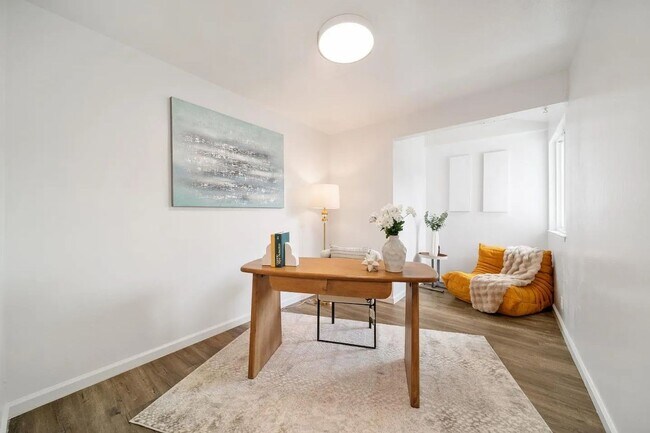 Building Photo - SUNNYVALE - Updated 3B/2B Single Family Home