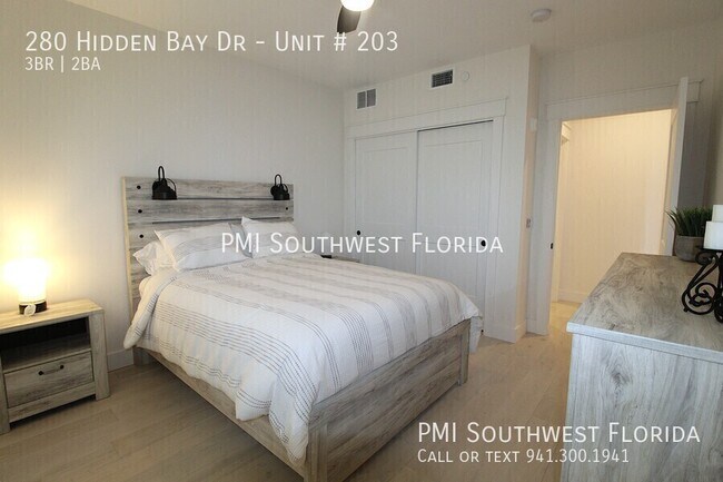 Building Photo - 280 Hidden Bay Dr