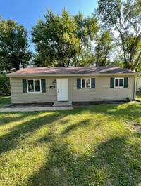 Building Photo - 1403 Richard Dr