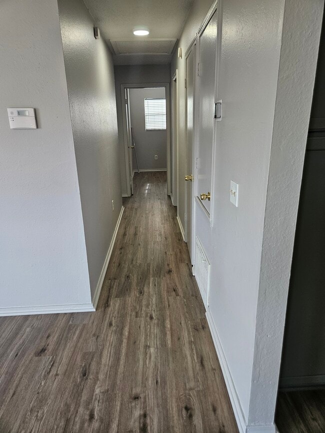 Building Photo - 1830 N Troost Ave