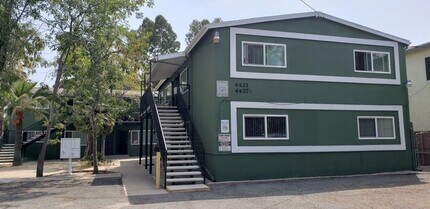 Building Photo - $1000 REBATE!! Delightful La Mesa 2BR/1BA in Small Complex