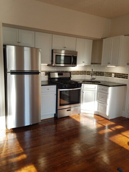 Building Photo - 15 E Mermaid Ln