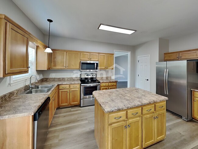 Building Photo - 3035 Romain Trail