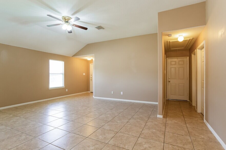 Building Photo - 2623 Merganser Ct