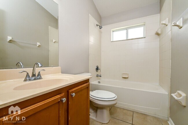 Building Photo - 1651 Bonita Bluff Ct