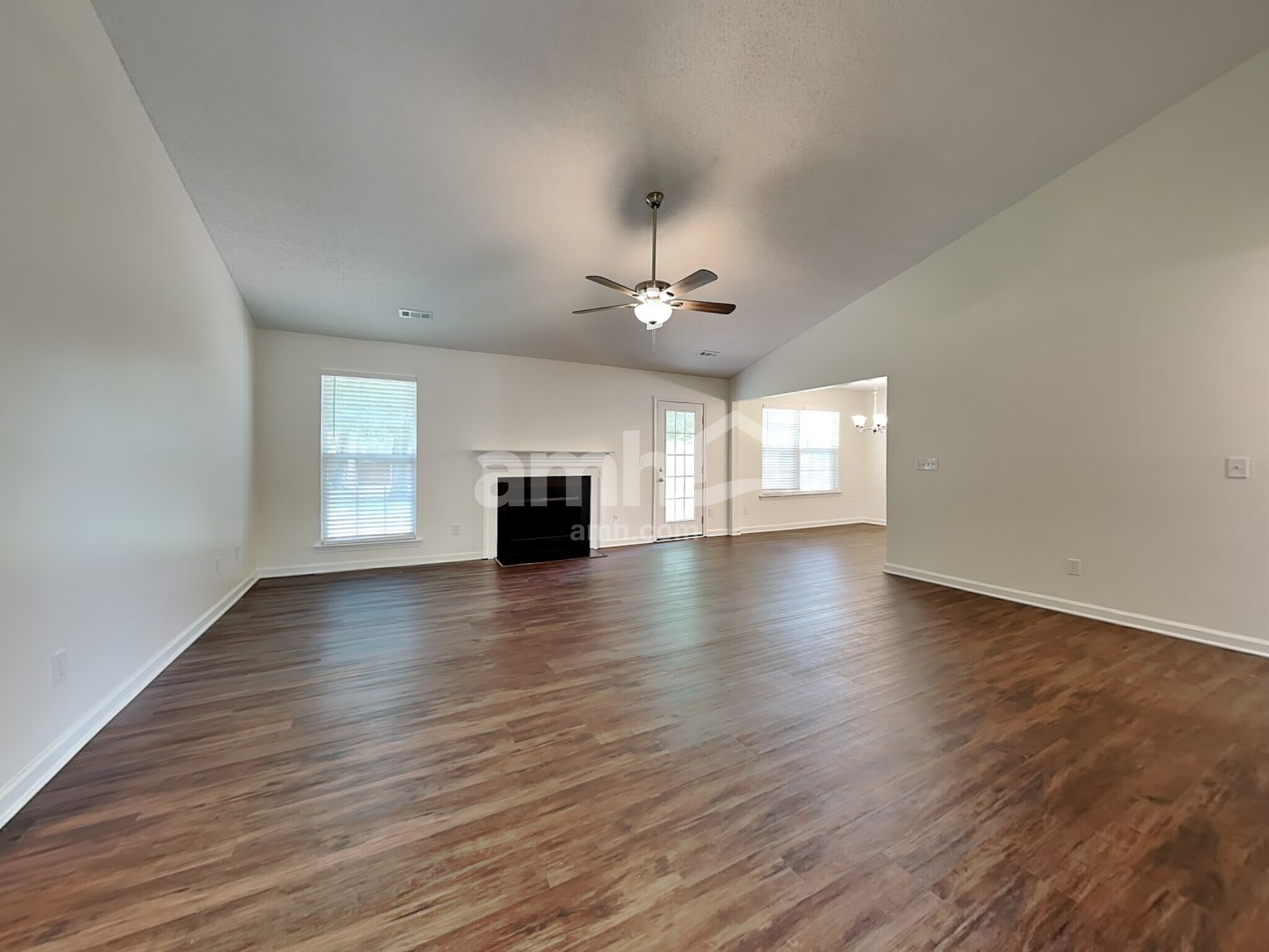 Building Photo - 595 River Glen Ct