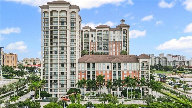 Building Photo - 550 Okeechobee Blvd