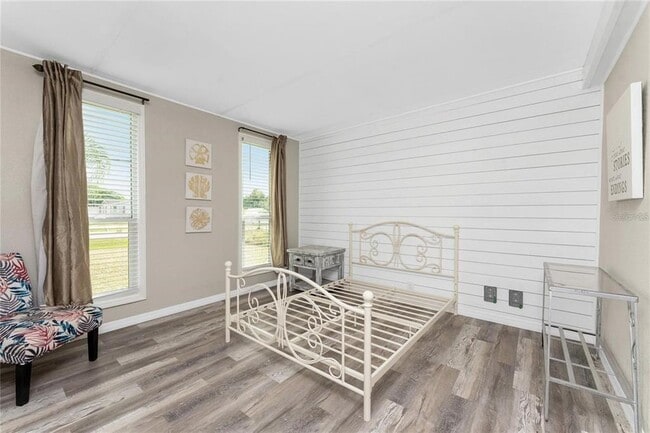 Building Photo - 15430 Olive Cir