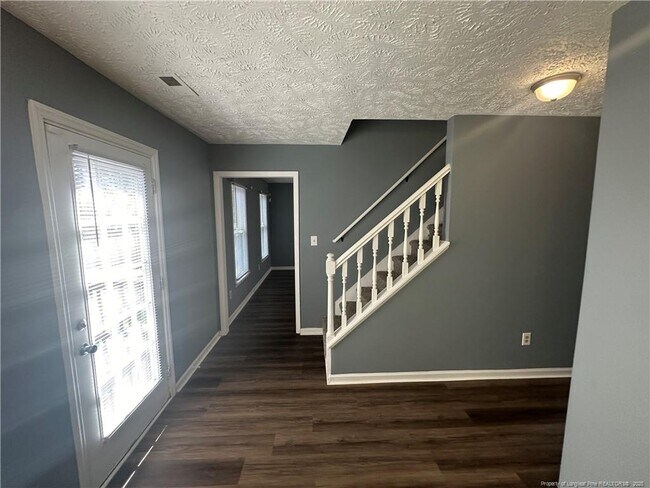 Building Photo - 3545 Chaucer Dr