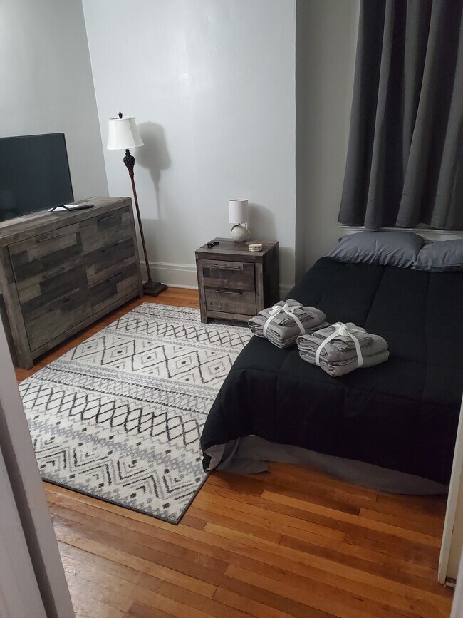 Building Photo - 540 Myrtle Ave