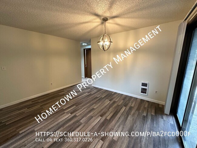 Building Photo - 2 Bedroom 2 Bath Duplex with Garage in Lac...