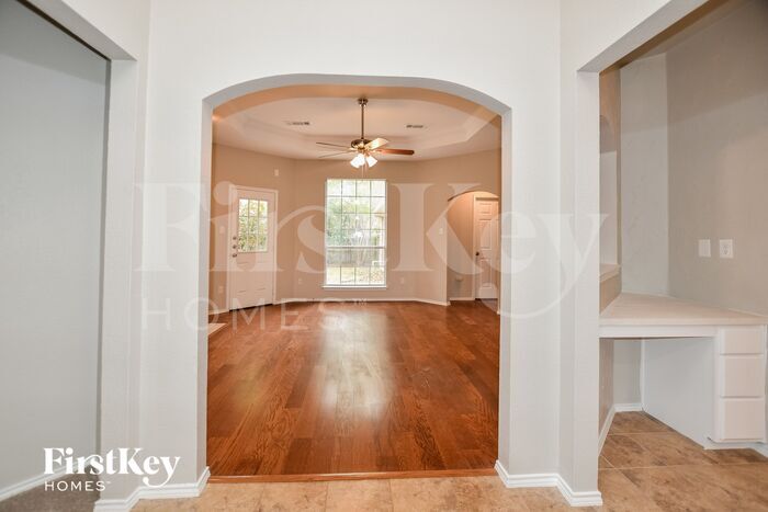 Building Photo - 2304 Wooten Pl