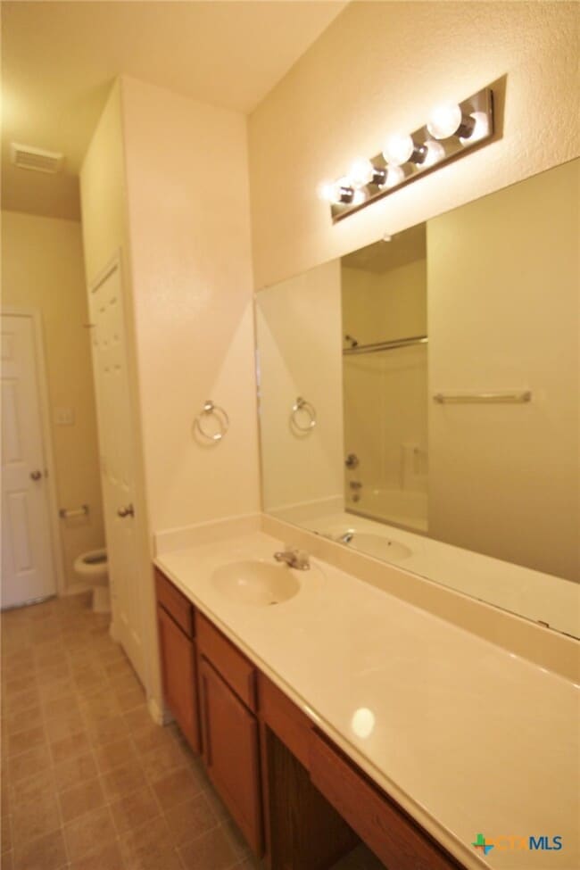 Building Photo - 341 Placid Meadow