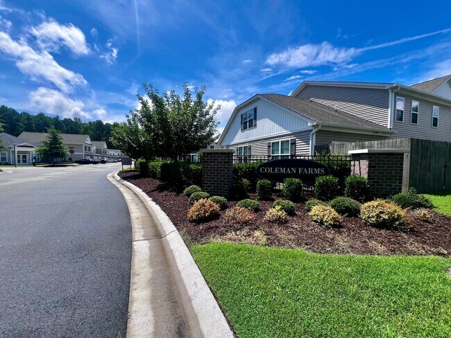 Building Photo - 2542 Fieldsway Dr
