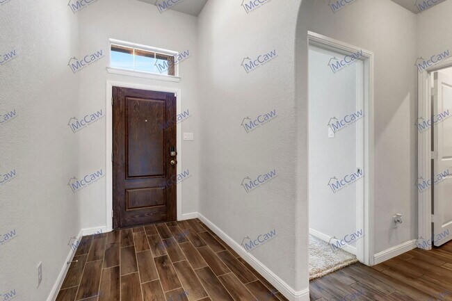 Building Photo - 1100 Scotney Ln