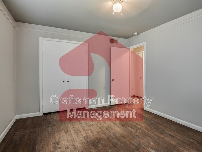 Building Photo - 2915 NW 72nd St