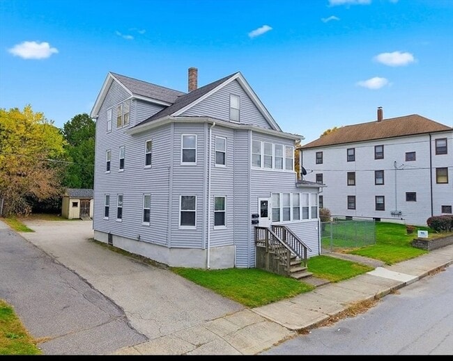 Building Photo - 31 Whitcomb St