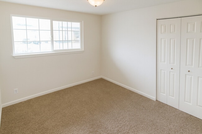 Building Photo - Village Park Apartments