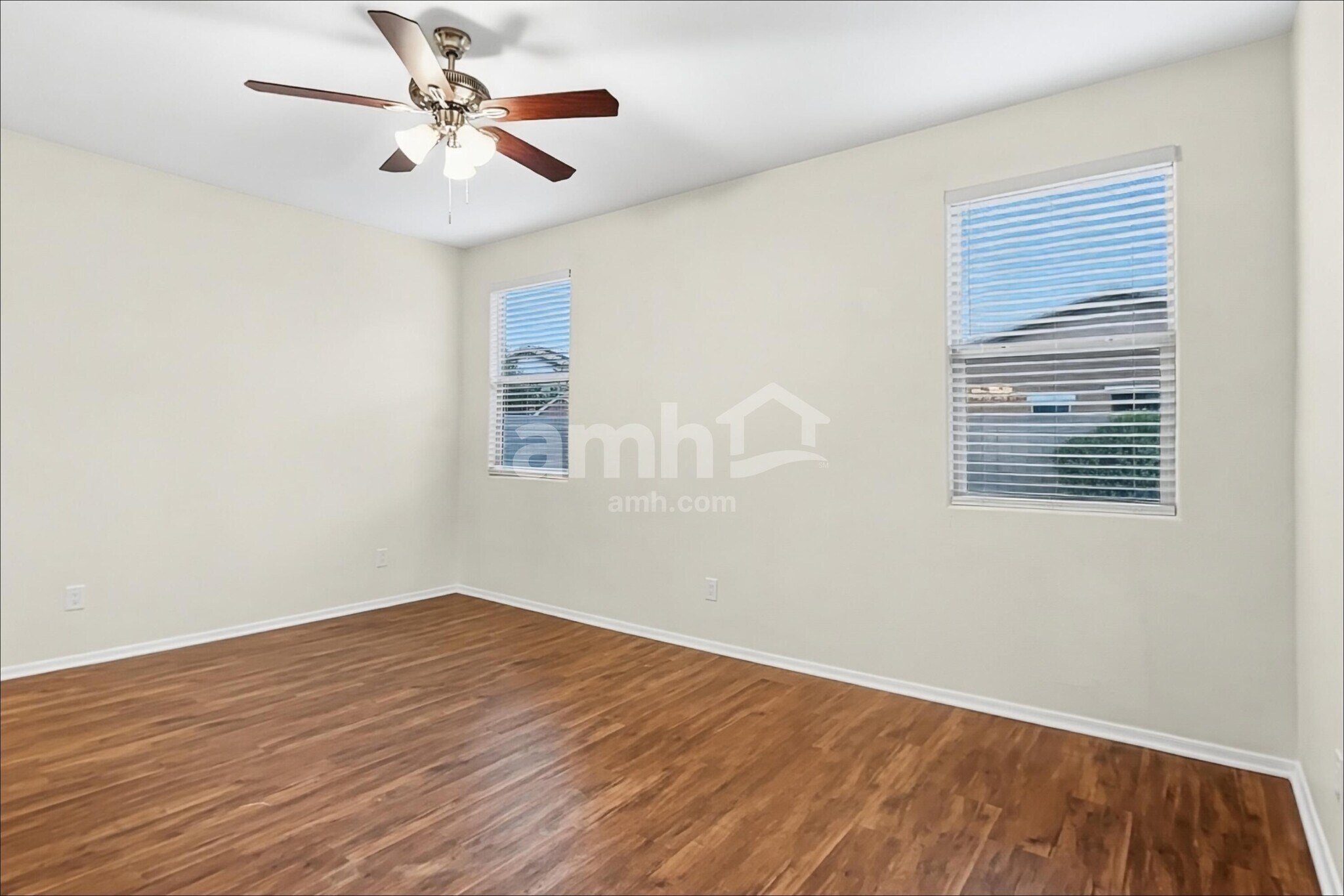 Building Photo - 1688 E Primavera Way