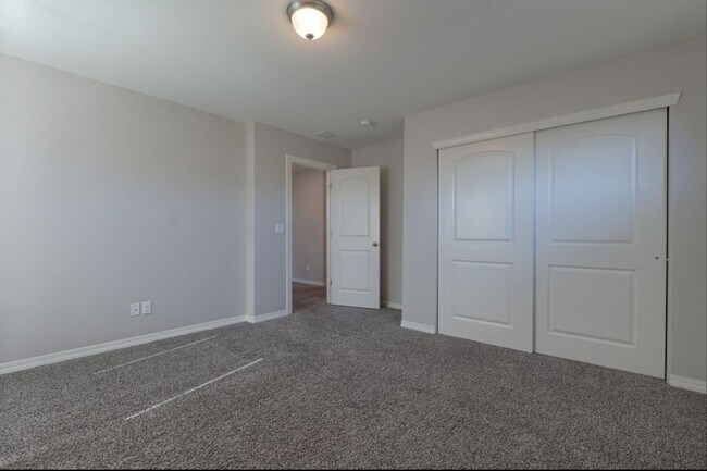 Building Photo - 309 Quiet Prairie Dr