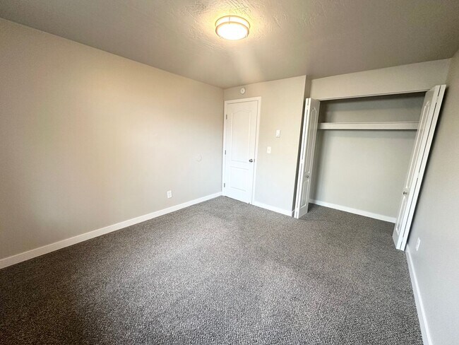 Building Photo - 211 N Indiana Ave