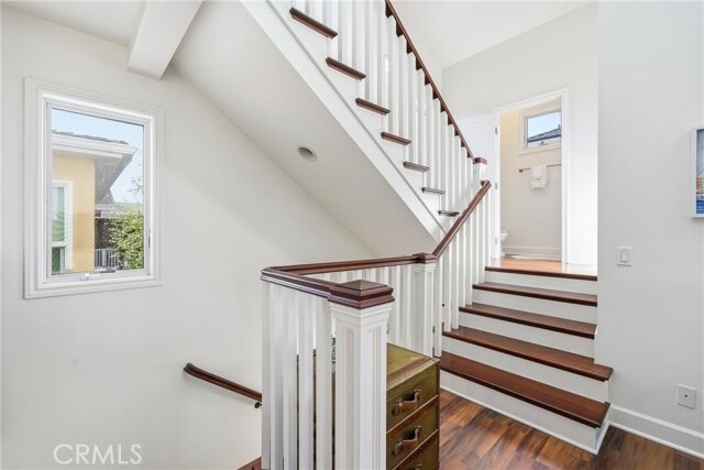 Building Photo - 426 Narcissus Ave