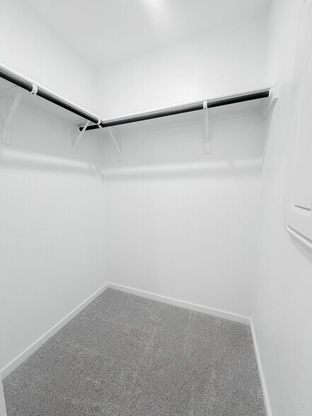 Building Photo - 910 Sandhill Crane Ln
