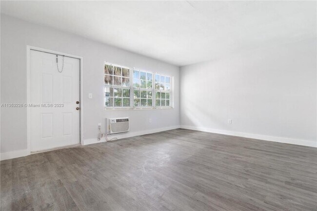 Building Photo - 1 bedroom in Miami FL 33162