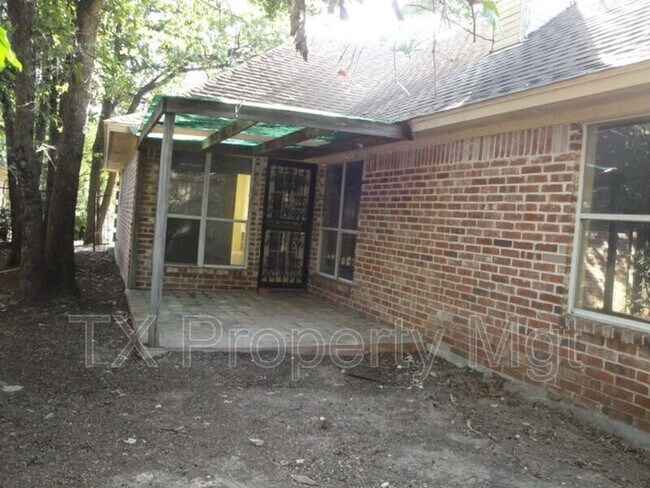 Building Photo - 4904 Arborgate Dr