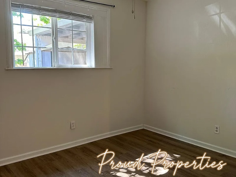 Building Photo - 2748 Tunnel St