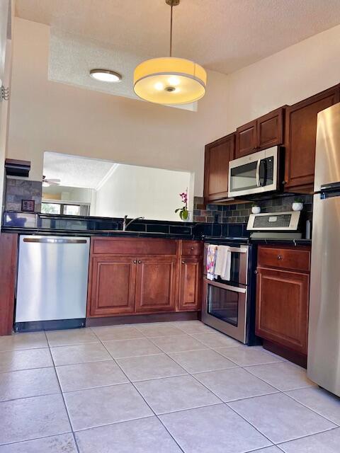 Primary Photo - 10323 Boca Bend W