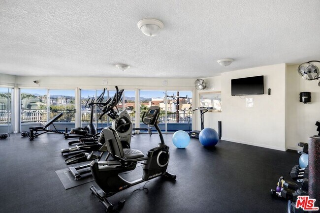 Building Photo - 1440 23rd St