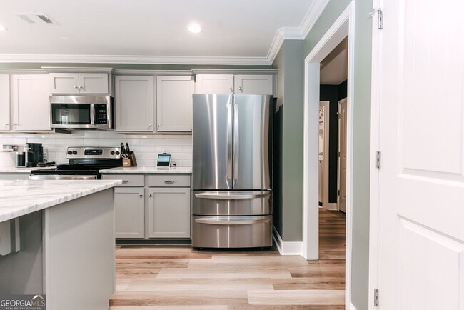 Building Photo - 207 Remington Dr