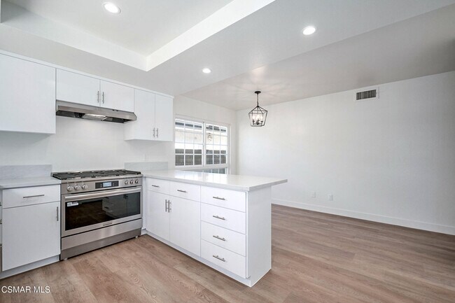 Building Photo - 1623 Elmsford Pl